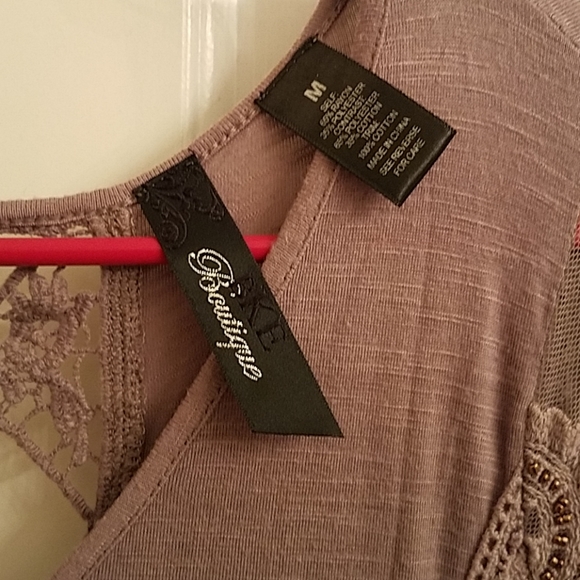 Top - Picture 2 of 3